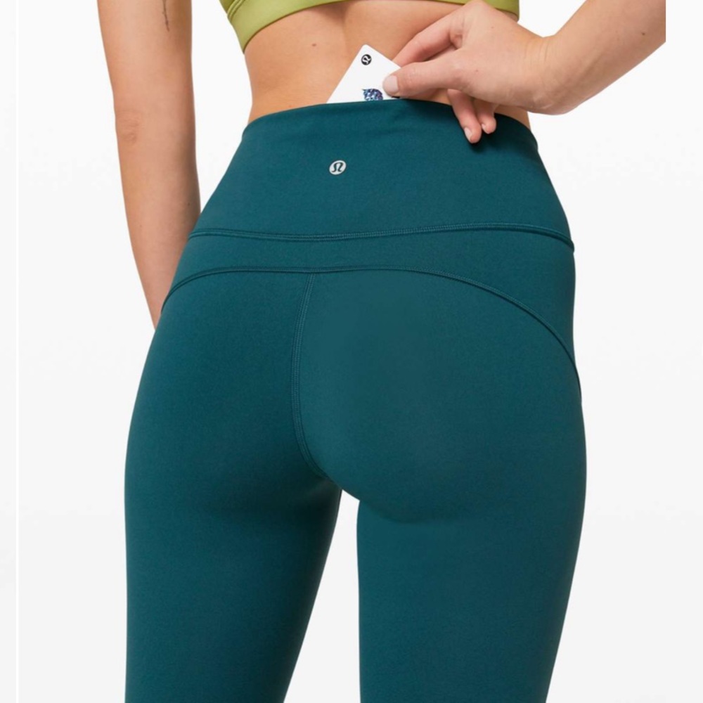 Lululemon in movement leggings